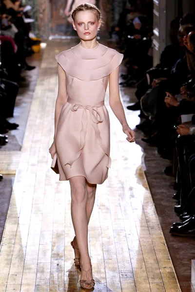 Look 14